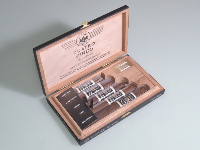 Cuatro Cinco RE Collection Box